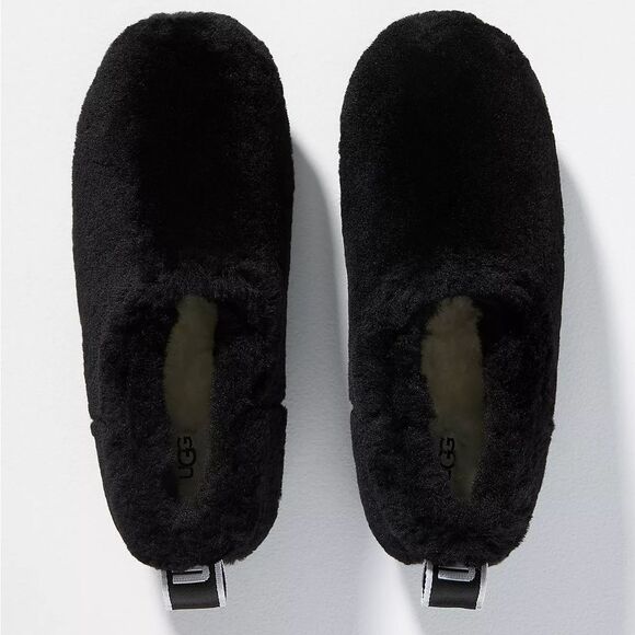 UGG Classic Cozy Slippers - NEW without box UGGS BLACK SLIPPERS Size 6 - Picture 4 of 10